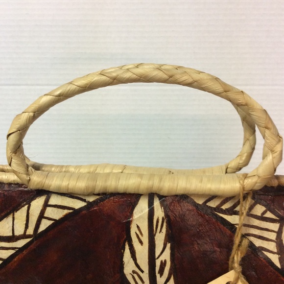 Tonga Trading Co. Women’s Handmade Purse - Picture 4 of 12